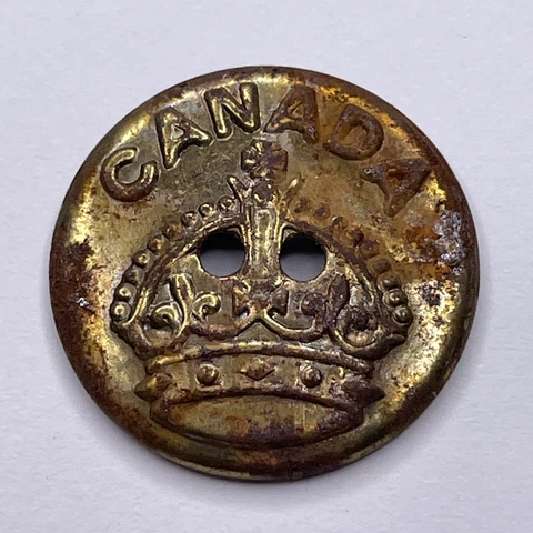 Antique 1890s Queen Victoria Canada General Military Brass Service Button B003 Cover
