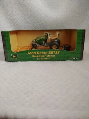 John Deere SST18 1/16 scale Spin-Steer Mower  - Image 1 of 4