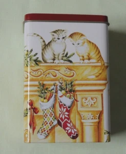 1x Dosen Katzen Weihnachten Kamin 8,2 x 11,9 x 5,2 cm Geschenkdosen Teedose Klei - Picture 1 of 7