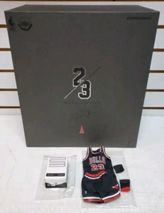 Enterbay NBA Michael Jordan Final (Away) 1/6 Real Masterpiece Collector's Figure - Picture 1 of 21