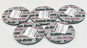 Rueda unificada fina EXL 14750 5 piezas 3M Scotch-Brite 3" x 1/4" x 3/8" 2S - Imagen 1 de 4