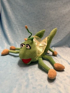 Títeres de mano saltamontes verdes raros grandes realistas insectos grillo - Imagen 1 de 15