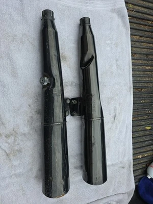 KAWASAKI 1984 GPZ 750 TURBO, BOTH  MUFFLER TAILPIPES RIGHT & LEFT EXHAUST. Foto 1 de 4