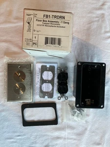 Conjunto de caja de piso Pass & Seymour Legrand FB1-TRDRN para subsuelos de madera - 1 banda - Imagen 1 de 5