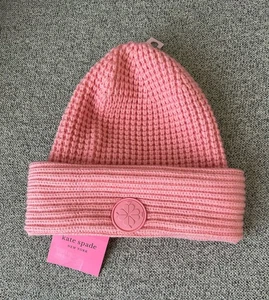 Neu! Kate Spade New York Damen rosa Wolle Waffelmuster Strick Logo Beanie Mütze OS KSNY - Bild 1 von 4
