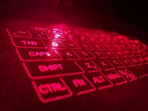 Epic Mobile Projection Keyboard by Celluon Qwerty Silver Bluetooth - Picture 1 of 12