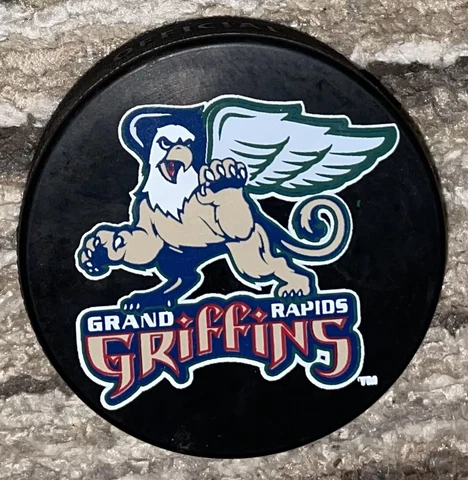 Detroit Red Wings AHL Hockey Team GRAND RAPIDS GRIFFINS Official Souvenir Puck Cover