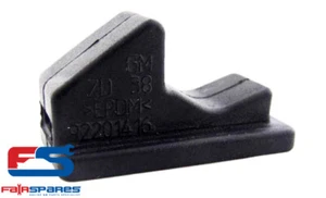 1 x VY VZ HSV & Holden GTS GTO Coupe CV8 Monaro, Commodore SS Glove Box Rubber - Imagen 1 de 1