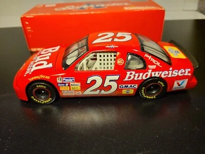 Ken Schrader #25 Budweiser 1:24 Scale NASCAR Stock Car 1995 - Image 1 of 4