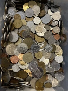 1 Kg Exoten Münzen Alle Welt - Bild 1 von 4