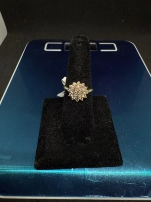 10k Yellow Gold 1 CTW Champagne Diamond Ring Size 8. - Image 1 of 4