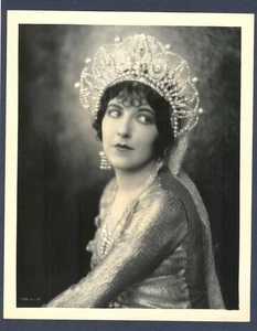 NICE 1924 DOUBLEWEIGHT AILEEN PRINGLE PHOTO BY BULL EXC - Bild 1 von 1