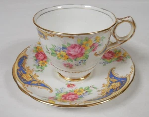 Royal Stafford Bone China England 'Gloria' Tasse und Untertasse, bunte Blumen - Bild 1 von 8