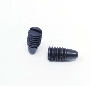 TORNILLO PIÑÓN DE CONDUCCIÓN SINGER 29K 71 LANZADERA #109571 (2 cada uno) - Imagen 1 de 1