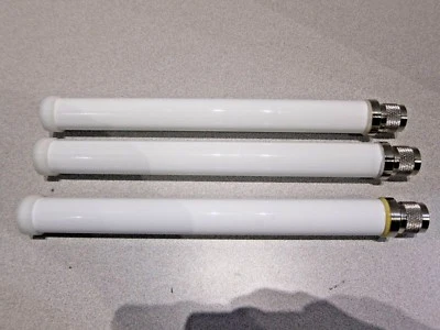 Juego de 3 ANTENAS OMNI DB 2.4/5 7DBI ANT-OD-DB-10 Mojo Networks Foto 1 de 2