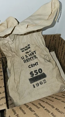 1962-D RARE OBW ORIG. BANK WRAP BU UNCIRCULATED LINCOLN MEMORIAL CENT PENNY ROLL - Image 1 of 4