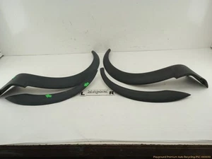 Volvo XC70 V70 Set Of 4 Fender Flare Wheel Arch Fits 2001 2002 2003 2004 01 02 - Picture 1 of 12