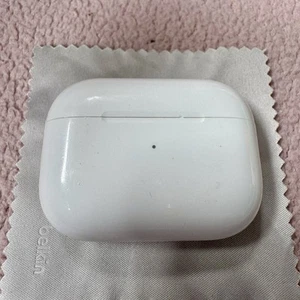 Apple AirPods Pro 1st Generation Replacement Charging Case Genuine Parts - Zdjęcie 1 z 3