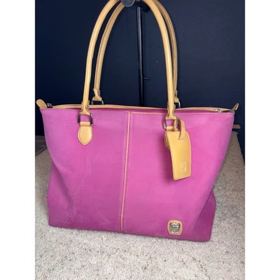 Bolso de hombro grande de lona Pegasus rosa y tostado para llevar Foto 1 de 4