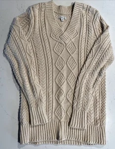 Suéter de pescador de algodón LL Bean Signature tejido con cable crema cuello en V - Imagen 1 de 5