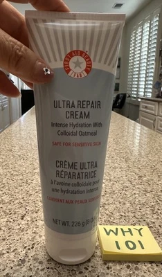 Creme First Aid Beauty Ultra Repair hidrato intenso coloidal 8 oz/226 g JUMBO TAMANHO PEQUENO - Imagem 1 de 4