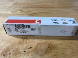 GENUINE CUMMINS 4954574 - NEW IN BOX - Picture 1 of 1