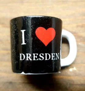 10 X I LOVE DRESDEN - Mini Tazza Con Magnete - DRESDENTASSE - Magnete - SOUVENIR - Foto 1 di 5