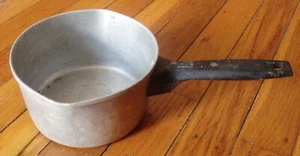 Olla de utensilios de cocina vintage envejecida de calidad empresarial hecha en MACON, GEORGIA, EE. UU. - Imagen 1 de 8