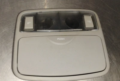 2005-2006 Kia Spectra Overhead Console Dome Map Light Assembly 92820-2F000-NM OE - Image 1 of 4