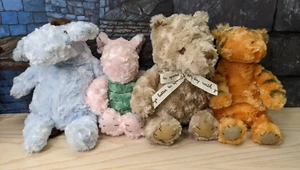 Disney Baby Clásico Winnie The Pooh and Friends Juego de 4 Piezas Peluche Coleccionista - Imagen 1 de 24
