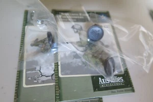 AXIS & ALLIES MINIATURES SET II LOT 23 "SCREAMING EAGLE" CAPTAIN 24 PARATROOPERS - Bild 1 von 1