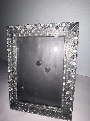 "Marco de fotos de peltre para fotos de 3,5 x 5"" tono plateado ornamentado pedrería victoriana" Foto 1 de 4