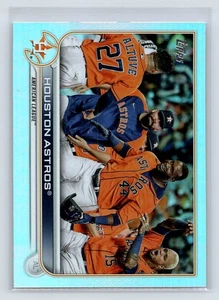 Houston Astros 2022 Topps #136 Rainbow Foil Houston Astros 2-25 - Picture 1 of 2