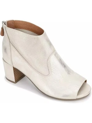 GENTLE SOULS KENNETH COLE Womens Beige Charlene Toe Block Heel Leather Booties 5 - Image 1 of 4