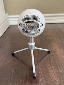 Blue MicrophonesSnowball iCE Condenser USB Microphone No USB Cord Untested - Picture 1 of 4