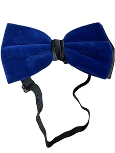 Velvet bow tie For Men Color: Royal Blue / Black ￼ - Picture 1 of 4