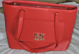 Bagley Mishka rot veganes Leder Beuteltasche/Geldbörse mit Einschubfach vorne - neu mit Etikett $ 149,00 - Bild 1 von 8