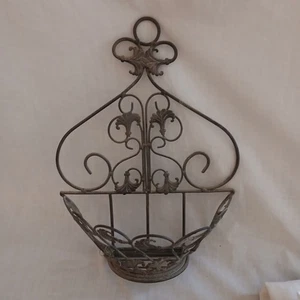 Vintage Wrought Iron Wall Basket Flower pot Decor metal outdoor container - Picture 1 of 8