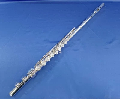 Yamaha YFL-212 Flute Student Model Silver Plated - Image 1 of 4