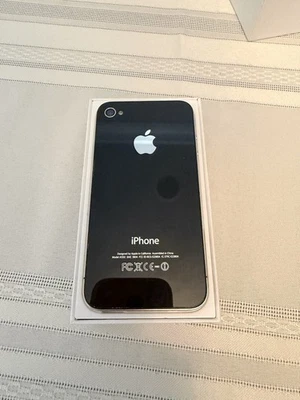 iPhone 4 16gb Black - Image 1 of 4