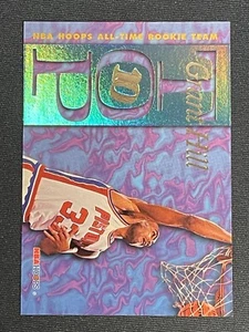 1995 NBA HOOPS ALL TIME ROOKIE TEAM TOP 10 INSERT FOIL Grant Hill Pistons AR2 - Picture 1 of 5