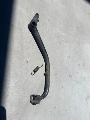 1982 honda atc 250r rear brake pedal and spring Foto 1 de 3