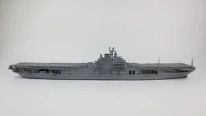 Neptun N 1310 B Flugzeugträger "Ticonderoga" 1:1250 Metall CH23105 - Bild 1 von 3