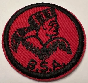 PATROL MEDALLION S-5 FRONTIERSMAN RED TWILL RED RUBBER BACK 1969-71 - Bild 1 von 2