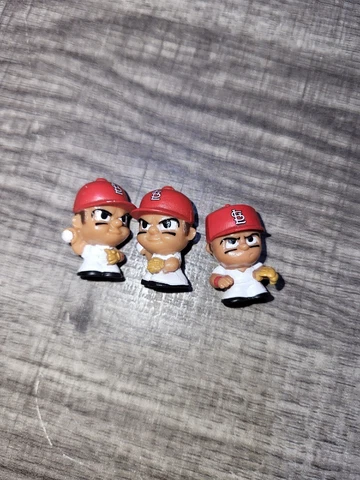 TEENYMATES MLB  FIGURE 1" INCH St. Louis Cardinals 3pc Cover