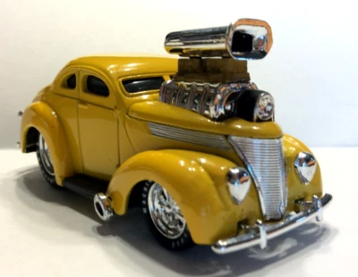 Muscle Machines  - 1937 Ford Coupe 37 FORD - 1:64 STREETROD   - Image 1 of 4