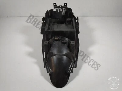 Passage de roue arrière HONDA CBF125 2009-2014 - Photo 1/4