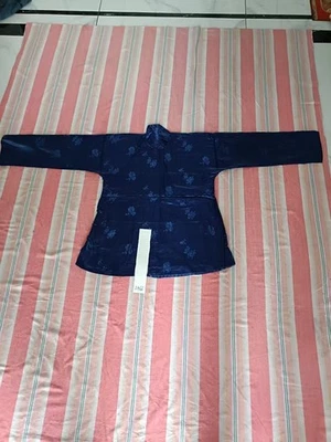 China antique Qing Dynasty silk tops, Vintage Embroidered Costume Collectible - Image 1 of 4