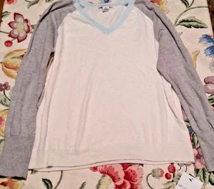 NWT Liz Claiborne White and Grey Sweater (multiple sizes) - Picture 1 of 2