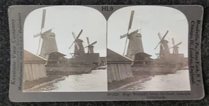 Tarjeta estereoscópica vintage Europa enormes molinos de viento junto al canal por imagen - Imagen 1 de 2